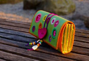 Rainbow Pearl Side View